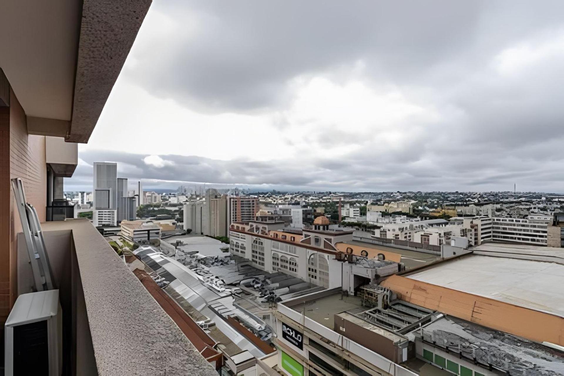 Predio Em Frente Ao Shopping Estacao Apartment