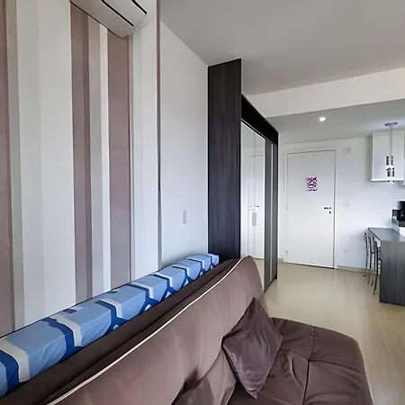 Predio Em Frente Ao Shopping Estacao Apartment Curitiba Exterior photo