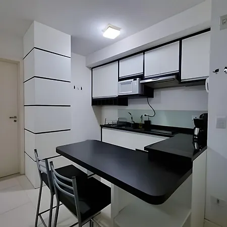 Predio Em Frente Ao Shopping Estacao Apartment Curitiba Exterior photo
