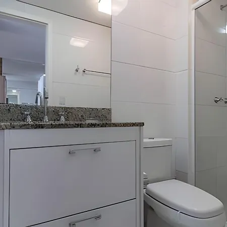 Predio Em Frente Ao Shopping Estacao Apartment Curitiba Exterior photo