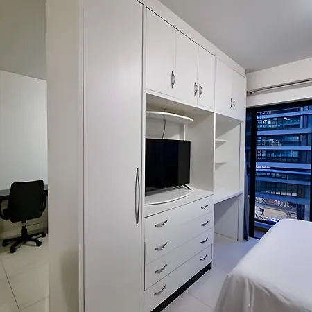 Predio Em Frente Ao Shopping Estacao Apartment Curitiba Exterior photo
