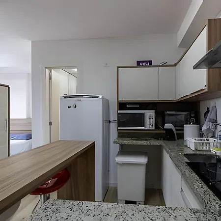 Predio Em Frente Ao Shopping Estacao Apartment Curitiba Exterior photo