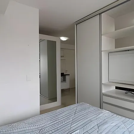 Predio Em Frente Ao Shopping Estacao Apartment Curitiba Exterior photo