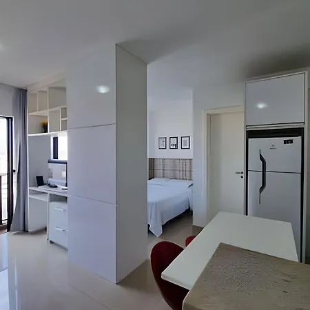 Predio Em Frente Ao Shopping Estacao Apartment Curitiba Exterior photo