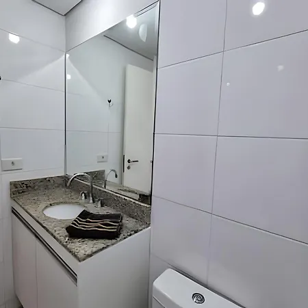 Predio Em Frente Ao Shopping Estacao Apartment Curitiba Exterior photo