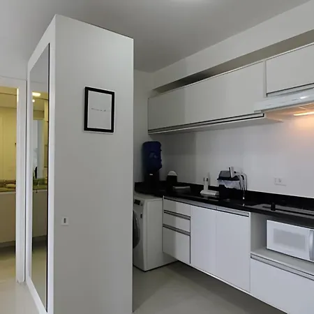 Predio Em Frente Ao Shopping Estacao Apartment Curitiba Exterior photo