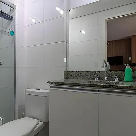 Predio Em Frente Ao Shopping Estacao Apartment Curitiba Exterior photo