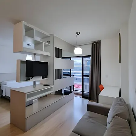 Predio Em Frente Ao Shopping Estacao Apartment Curitiba Exterior photo