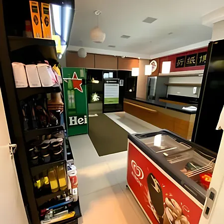 Predio Em Frente Ao Shopping Estacao Apartment Curitiba Exterior photo