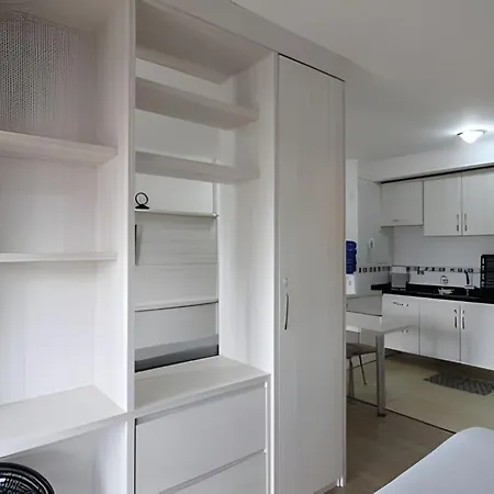 Predio Em Frente Ao Shopping Estacao Apartment Curitiba Exterior photo