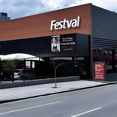 Predio Em Frente Ao Shopping Estacao Apartment Curitiba Exterior photo