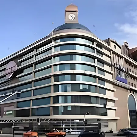 Predio Em Frente Ao Shopping Estacao Apartment Curitiba Exterior photo